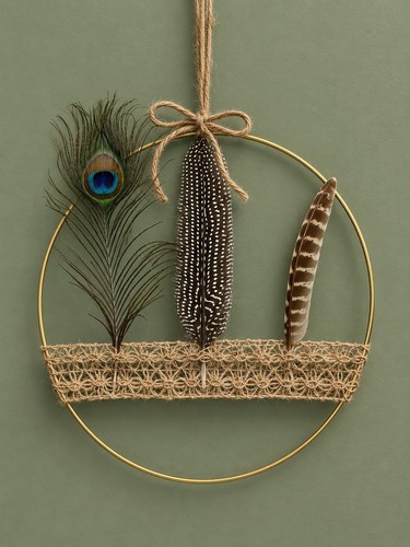 Wreath hanger for front - hanger,